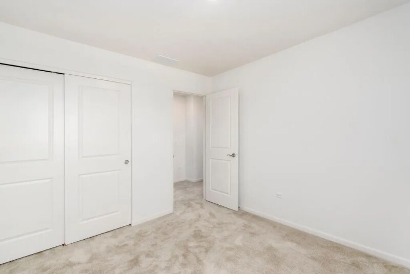 Building Photo - 14153 Magnolia St