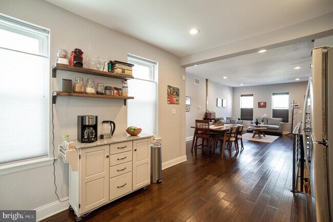 Building Photo - 1131 S 23rd St