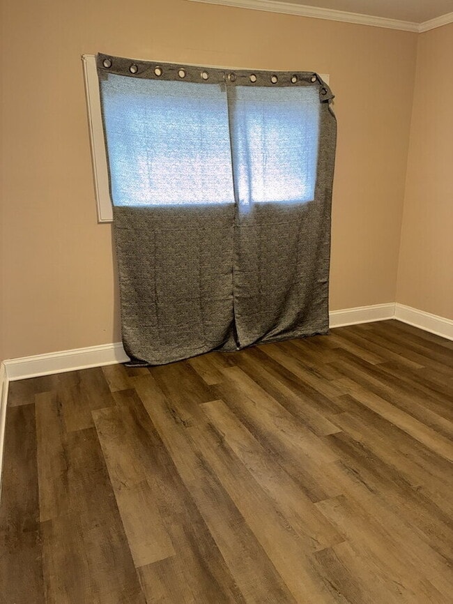 Building Photo - "Spacious 5-Bedroom Haven with 3 Baths and 3100 Sq Ft of Comfort in Easley!"