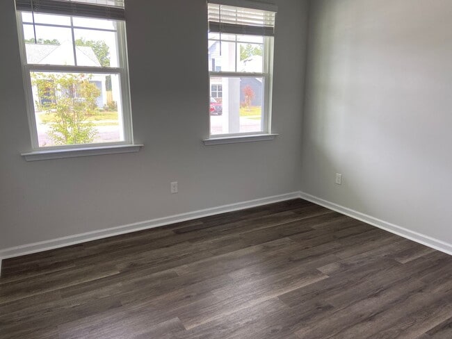 Building Photo - Welcome to your dream home in the heart of...