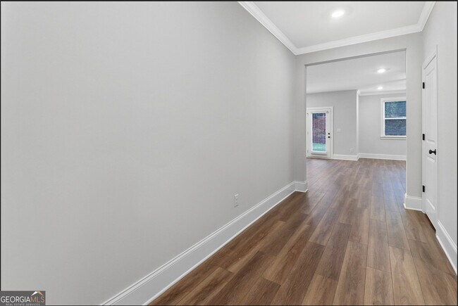 Building Photo - 127 Vivian Ln