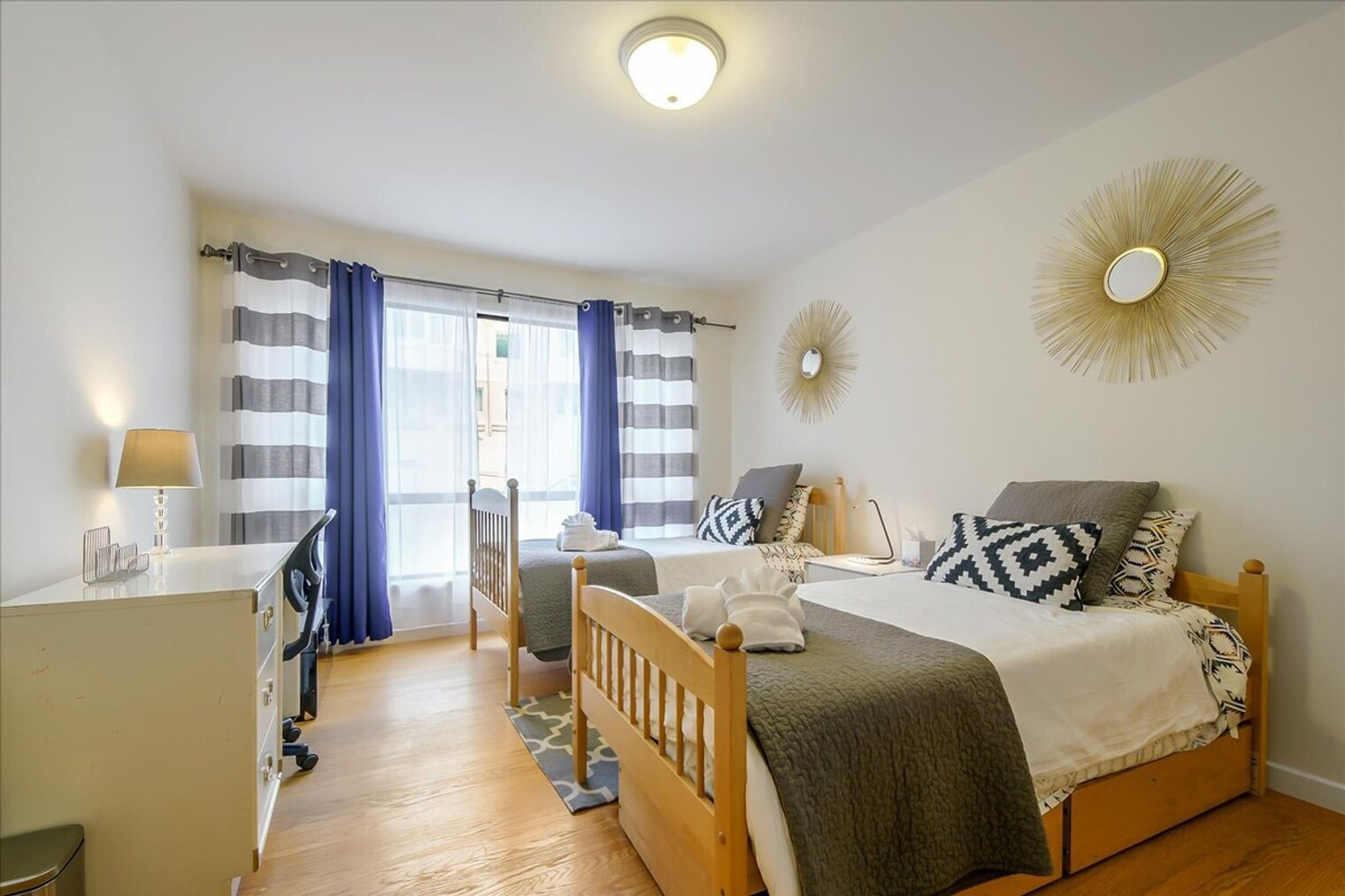 Building Photo - 1021 Greenwich St