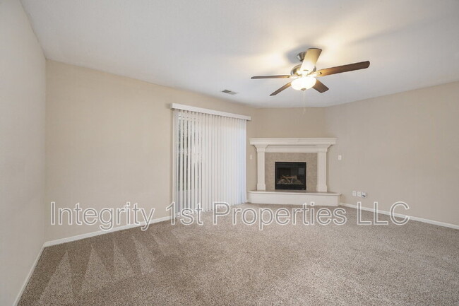 Building Photo - 5931 NW 90th Terrace
