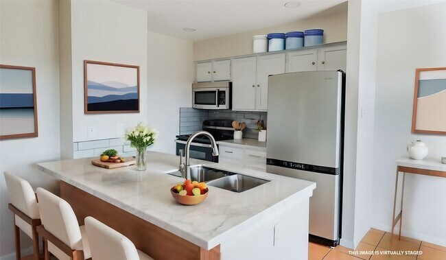 Building Photo - 18511 Egret Bay Blvd