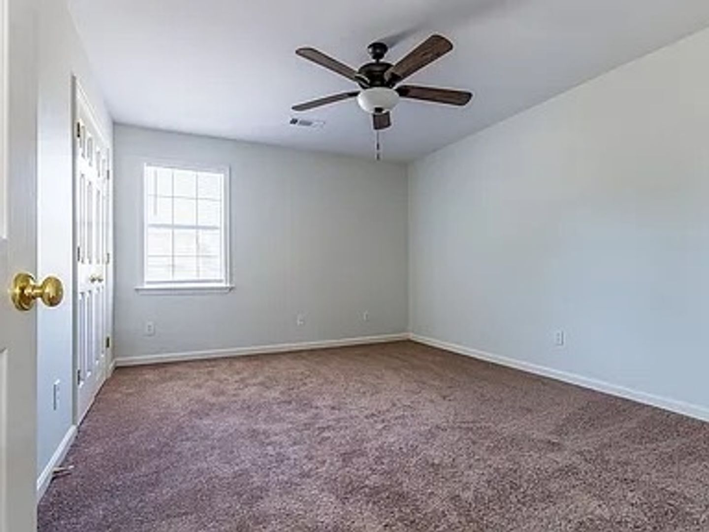 Building Photo - 4400 Chalice Dr