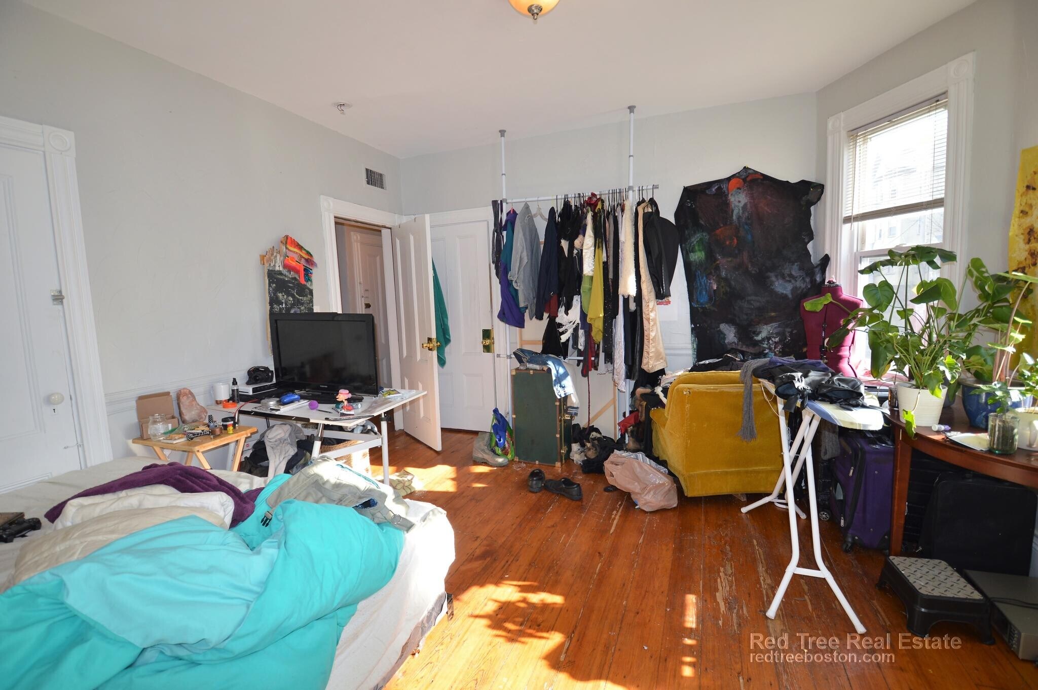 Building Photo - 17 Eldora St