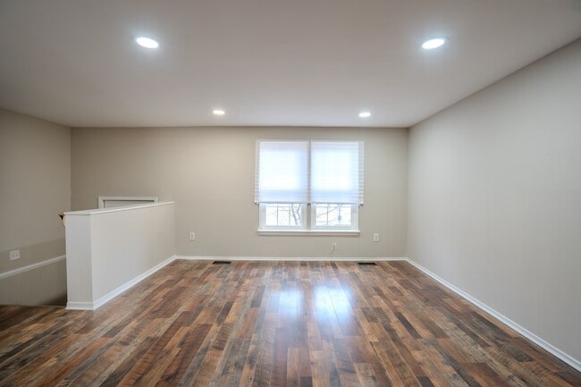 Building Photo - 8505 Castlemill Cir