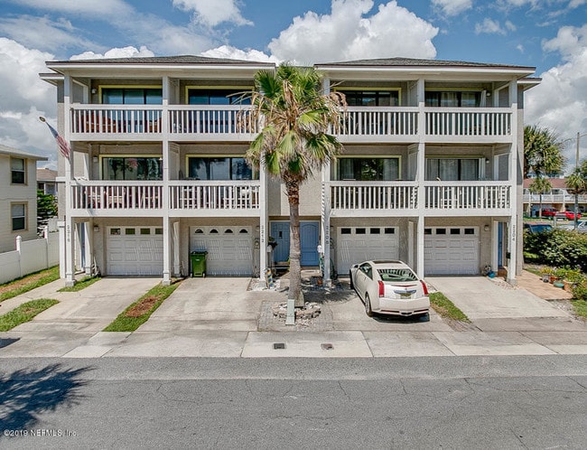 Building Photo - 2208 OCEAN S Dr