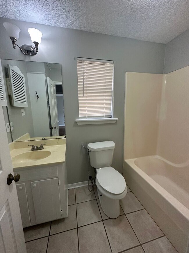 Building Photo - *2426 Brookhaven Drive