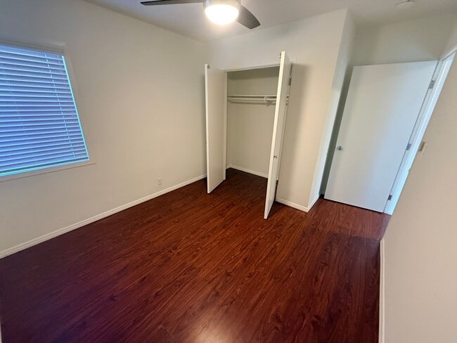 Building Photo - Three bedroom home in Long Beach available to rent now!