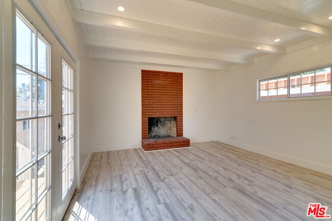 Building Photo - 8037 Campion Dr