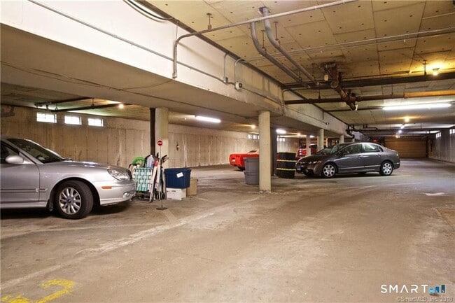 Building Photo - 9 Park St