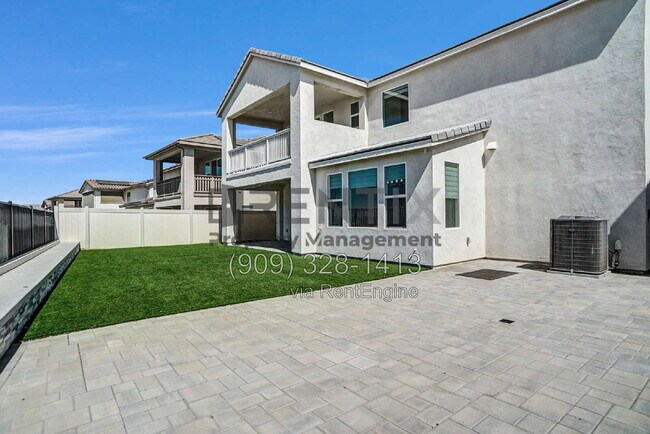 Building Photo - 18116 Hedgerow Way