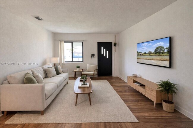 Building Photo - 581 NW 185th St