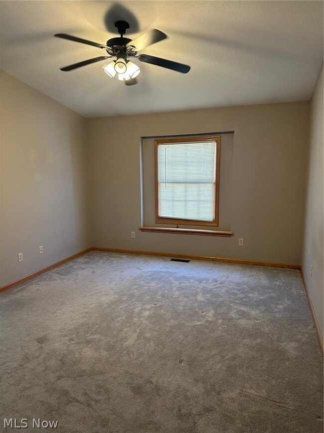 Building Photo - 1651 Discovery Rd