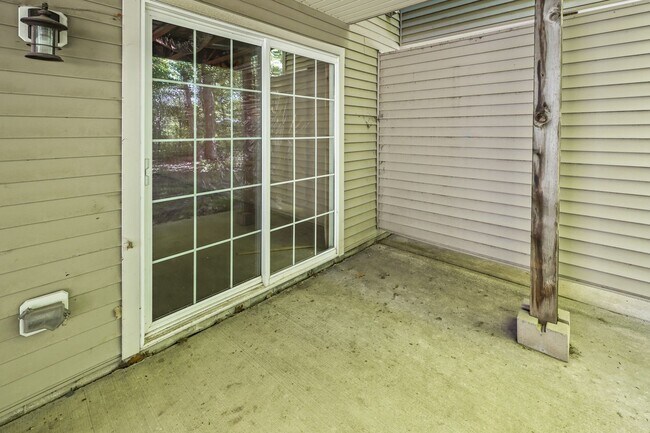 Building Photo - 6030 Boulder Ridge Dr