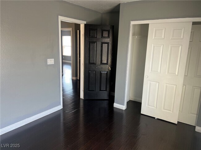 Building Photo - 2178 Trebbiano Way