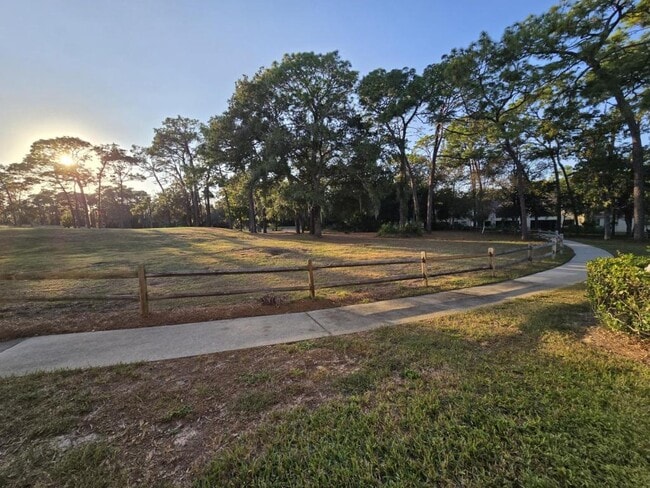 Building Photo - 9418 Nakoma Way