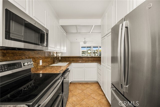 Building Photo - 3965 Aladdin Dr