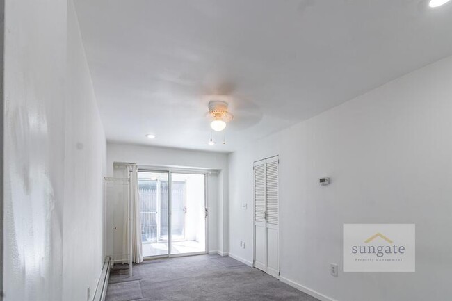 Building Photo - 16 Nunnery Ln