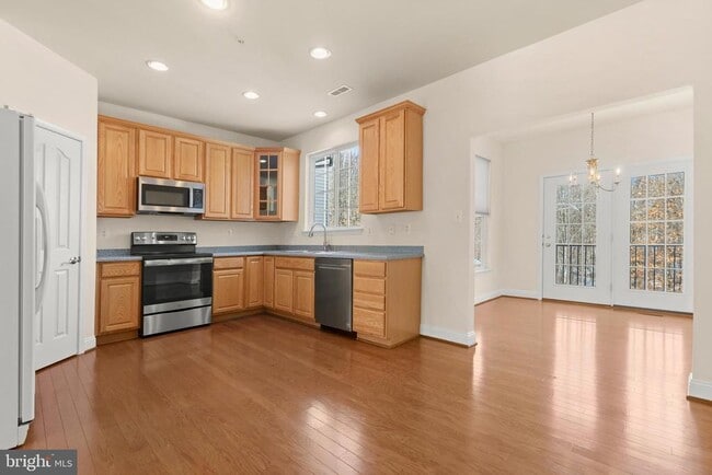 Building Photo - 618 Berwick Ct