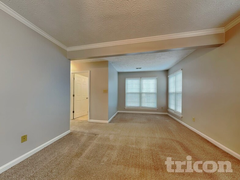 Building Photo - 1399 Ling Dr