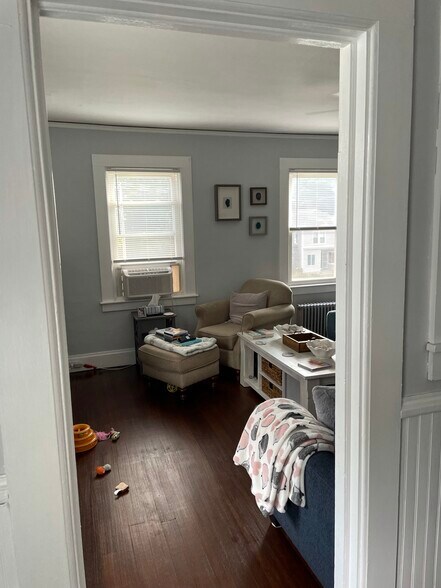 Building Photo - 29 Pierce St