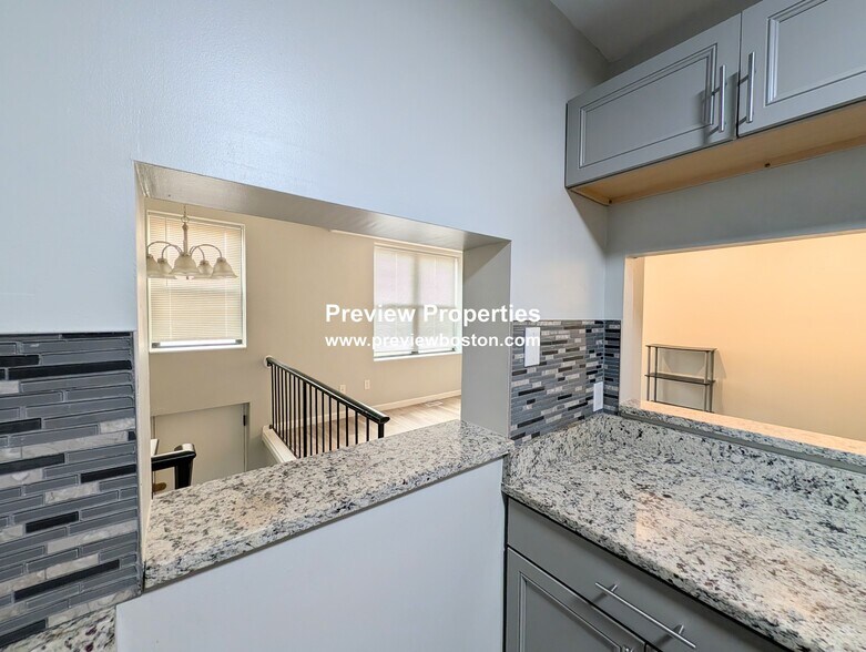 Building Photo - 34 Brainerd Rd