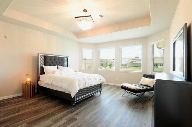 Building Photo - 24930 Adami Veduta Ct