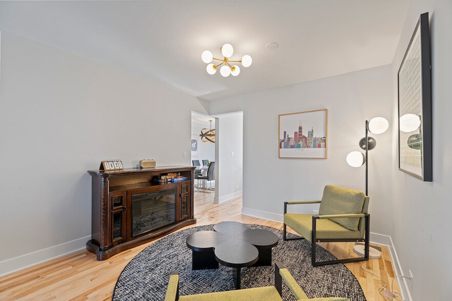 Building Photo - 9084 Barberry Ln