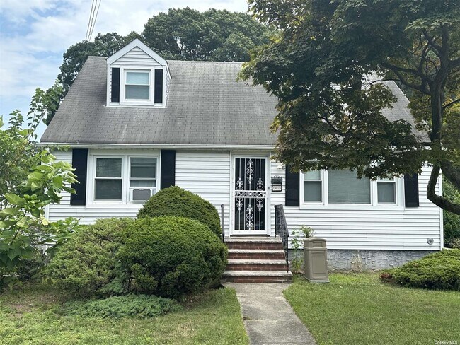 Primary Photo - 1409 Rhode Ave