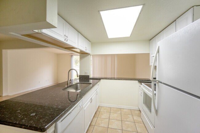 Building Photo - ICW-821 Orchid Dr.