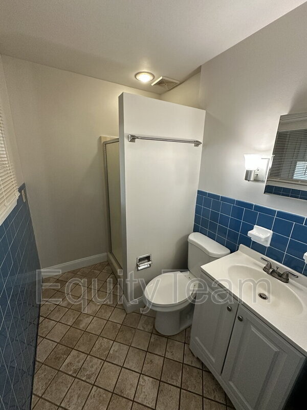 Building Photo - 7833 Kirkland Dr