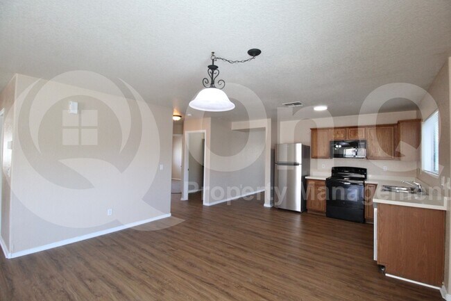 Building Photo - 9628 W Cordes Rd