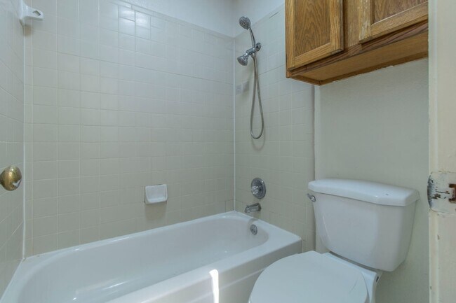 Building Photo - 7512 Down Hill Dr