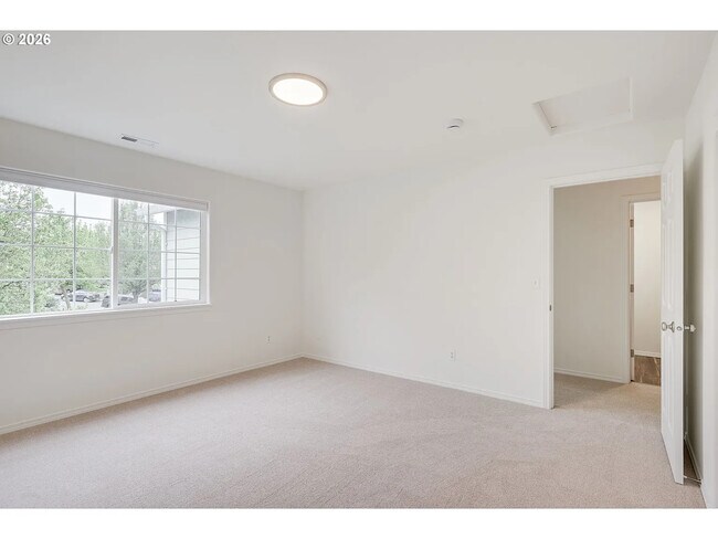 Building Photo - Tenny Creek
