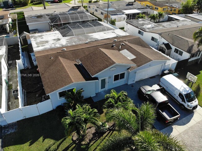 Building Photo - 9240 SW 54th St