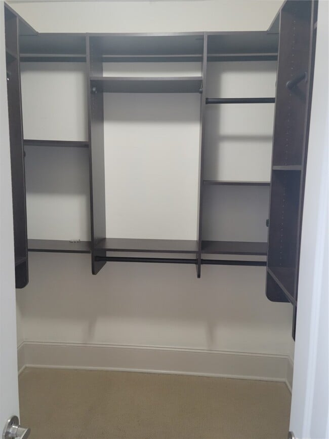 Building Photo - 703 St Charles St