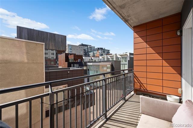 Building Photo - 1475 Delgany St