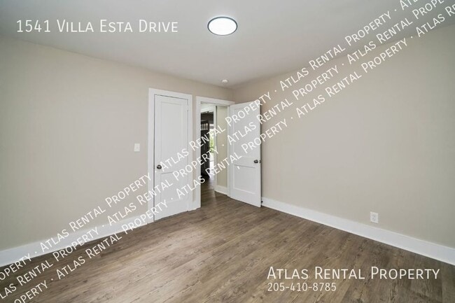 Building Photo - 1541 Villa Esta Dr