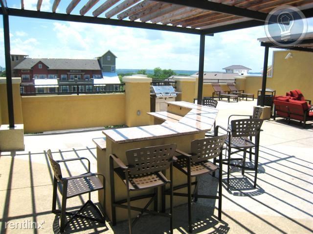 Building Photo - 2222 Pearl St