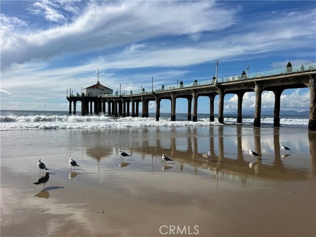 Building Photo - 720 Manhattan Beach Blvd