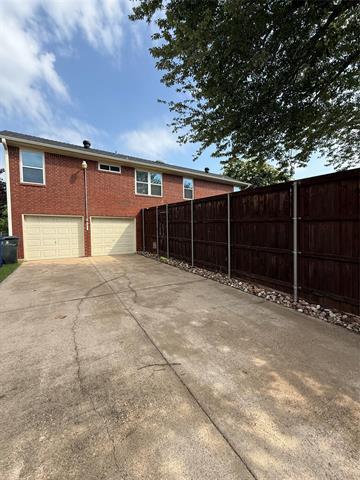 Building Photo - 2210 Crystal Creek Ln
