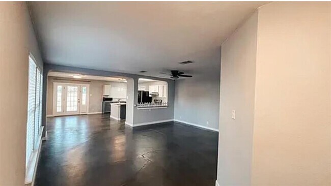 Building Photo - 1109 Dexford Dr