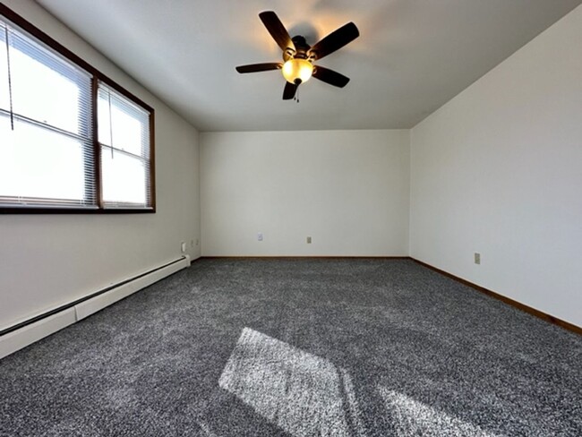 Building Photo - 2082-2084 Terry Ln