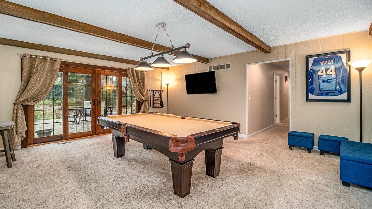 Building Photo - 886 Arthur Dr