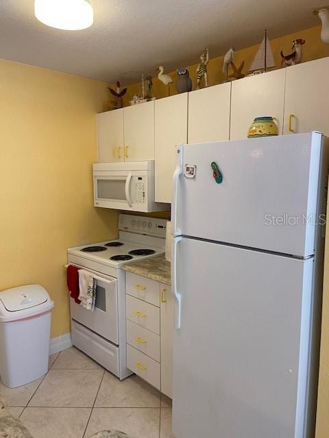 Building Photo - 850 S Tamiami Trl