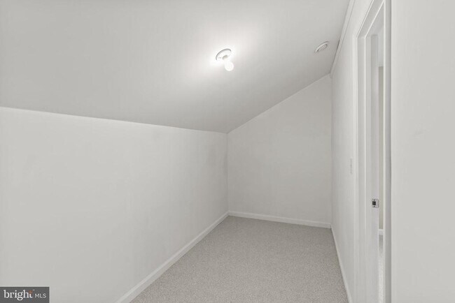 Building Photo - 25001 Half Pone Point Rd