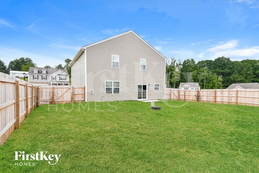 Building Photo - 342 Royce Dr