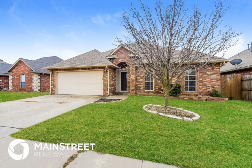 Building Photo - 536 SW 154th Ct